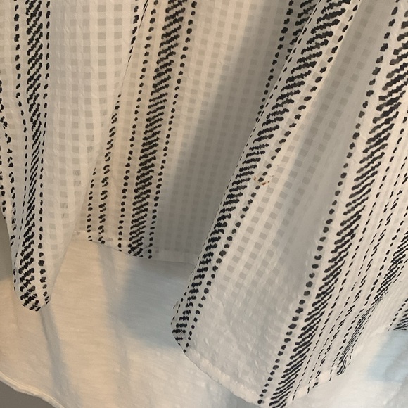 Anthropologie Black/White Top Size Extra Small EUC - Picture 4 of 6